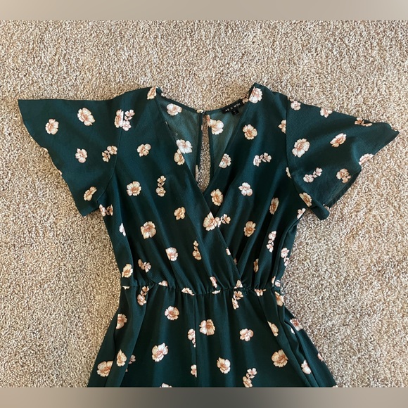 Floral Faux-Wrap Jumpsuit - Picture 6 of 9